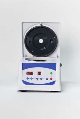 Máy ly tâm tốc độ thấp với tiếng ồn thấp 4000 rpm Máy ly tâm tốc độ thấp 2100xg RCF Cho các ứng dụng phòng thí nghiệm thường xuyên